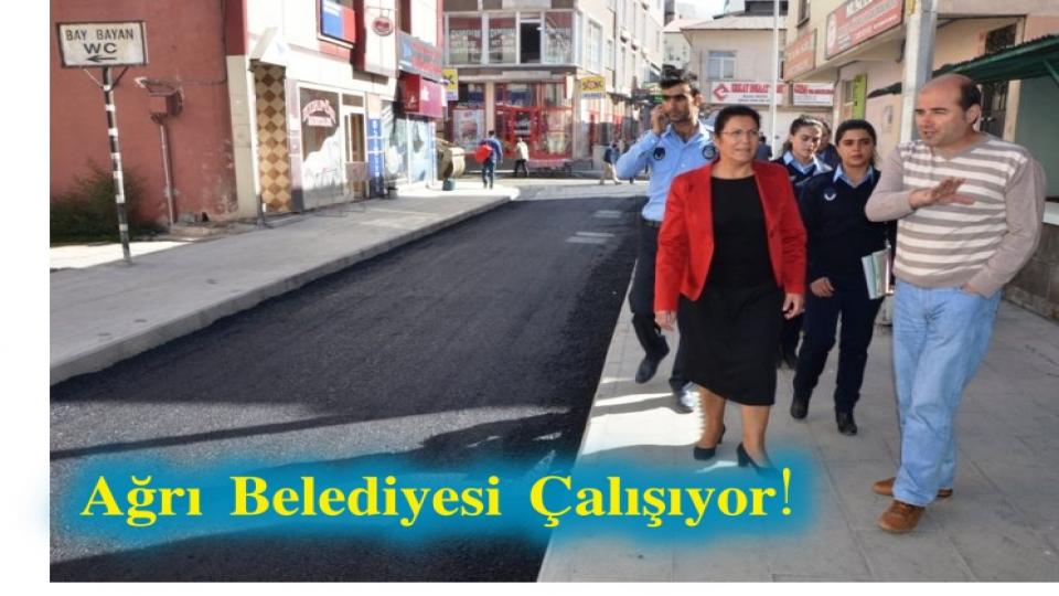 Ağrı Belediyesinin asfalt, kaldırım, parke taşı döşeme çalışmaları