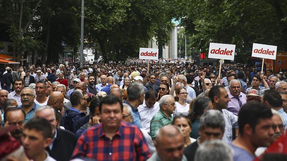 Adalet yürüyüşü başladı