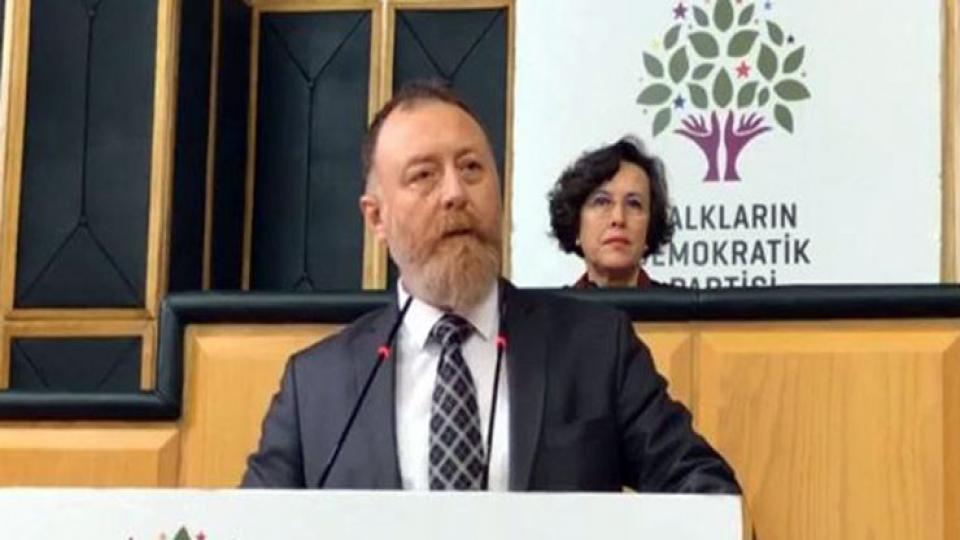 HDP, Abdullah Gül’e karşı boş değil: Saygın bir siyasetçi, değerlendirilebilir