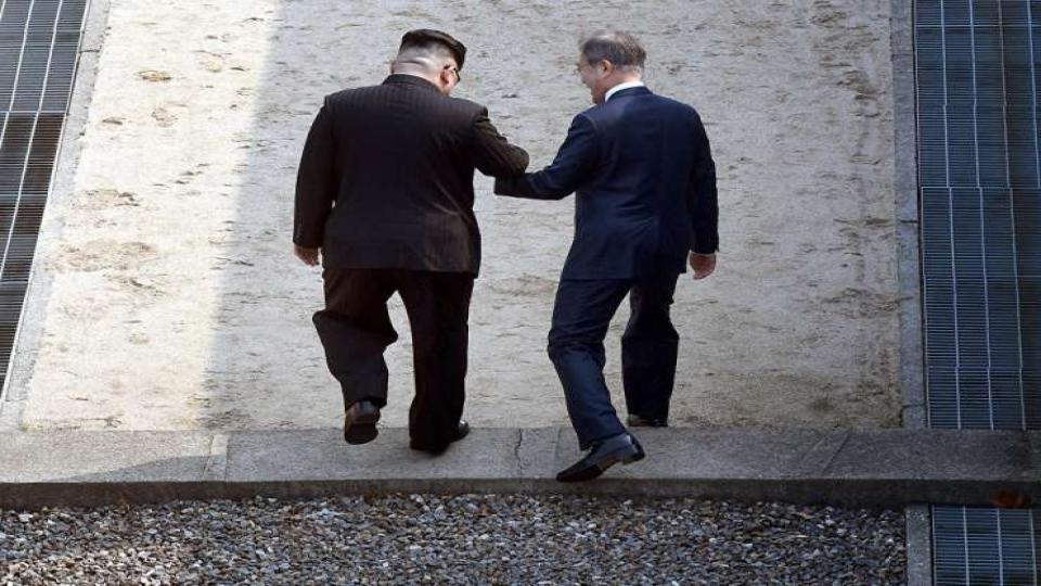 Kore’deki buluşmada Kim ve Moon el ele: ‘Yeni bir tarih başlıyor’