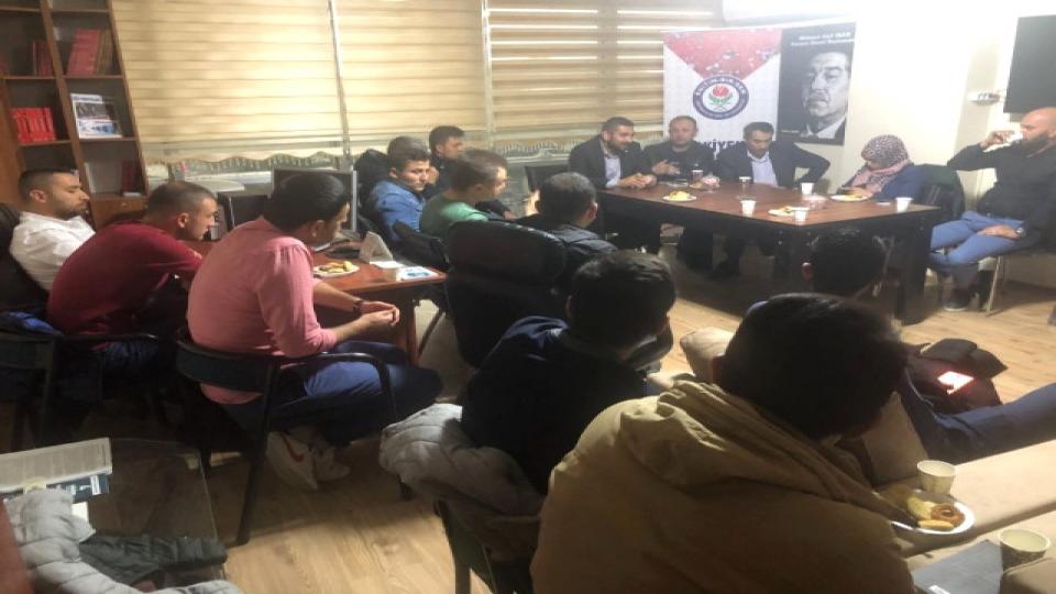 Öğretmenler Eğitim-Bir-Sen'i Ziyaret Etti