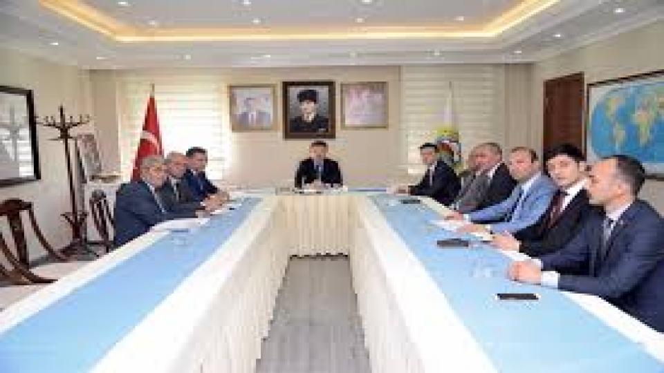 OKUL İNŞAATLARI DEĞERLENDİRME TOPLANTISI GERÇEKLEŞTİRİLDİ