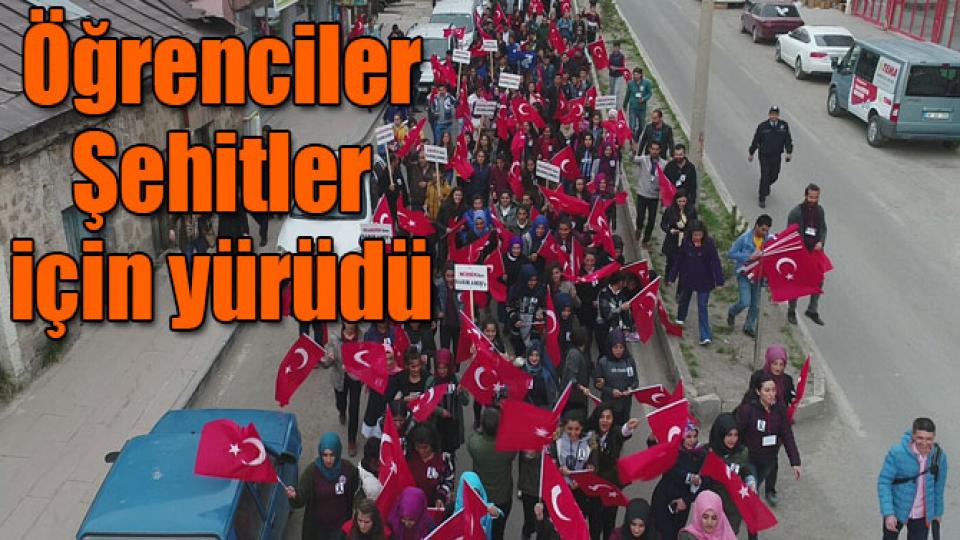Sarıkamış’ta öğrenciler Şehitler için yürüdü