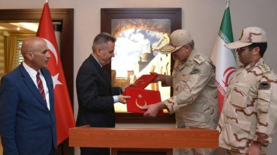 Türki'ye-İran 