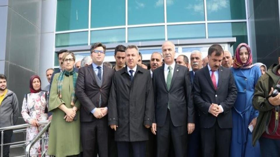 Ağrı Devlet Hastanesi hizmete başladı