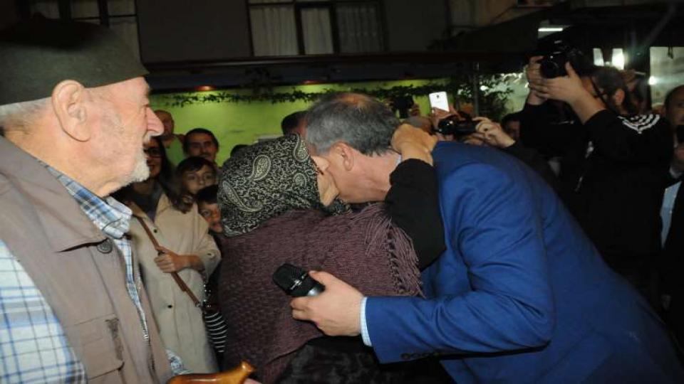 Cumhurbaşkanı adayı İnce’nin ilk ziyareti köyüne: Garibanın hakkını yedirmeyeceğiz