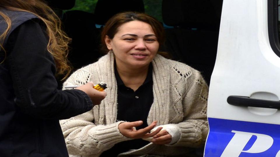Eski eşine kızgın yağ ve satırla saldıran kadına 20 yıl hapis