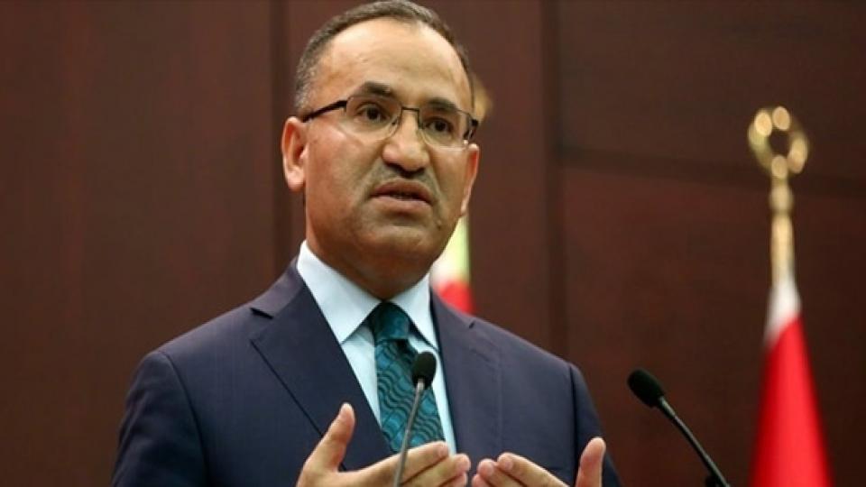 İyi Parti'ye geçen 15 milletvekilinin CHP'ye dönmesine ilişkin hükümetten ilk açıklama