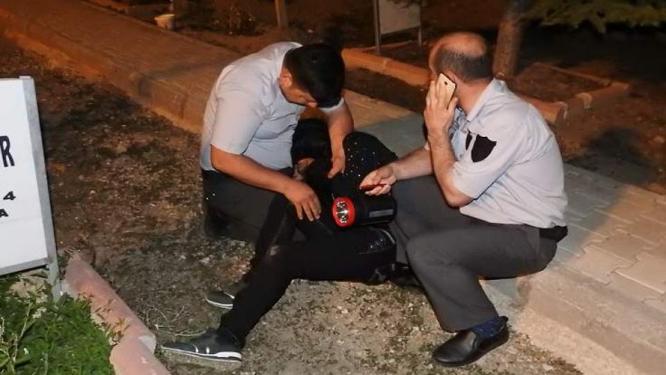 Mezarlıktaki 'gizemli kız'a eziyet