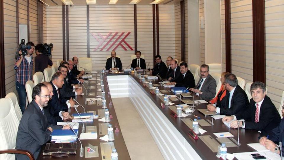 YÖK, Fransızca bölümlerine öğrenci alımını durdurdu: Fransa’da Türk dili bölümü yok
