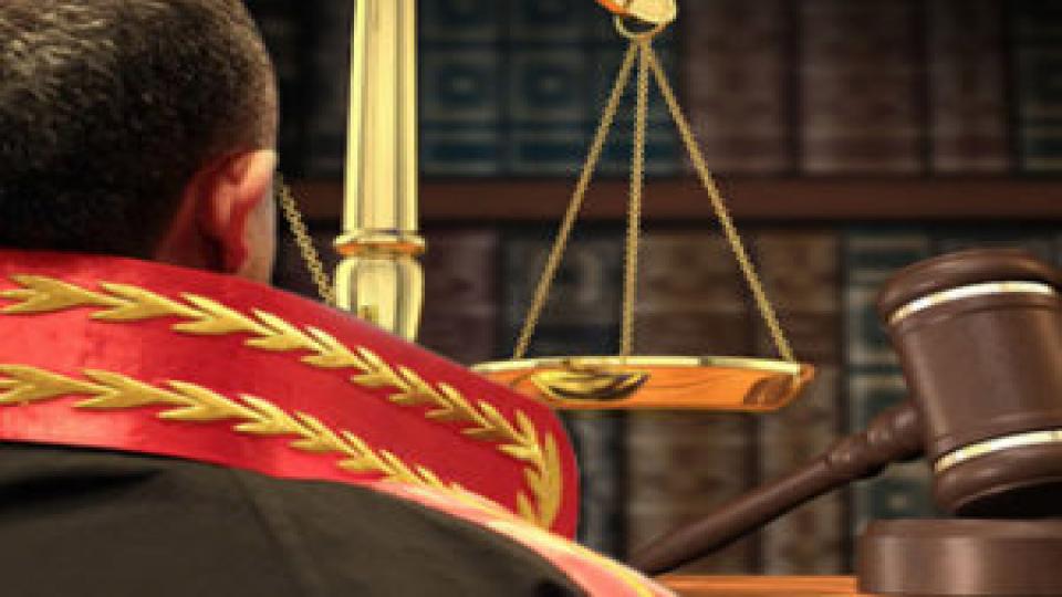 50 bin avukat isteyen İnce’ye videolu yanıt: Cübbem de hazır, ben de hazırım