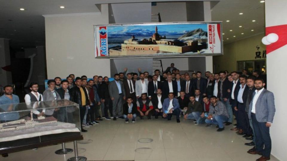 Abbas Aydın Gençler İftarda Buluştu.