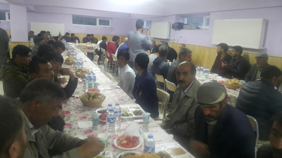 Ayhan BİLGEN Arpaçay iftar sofrasında