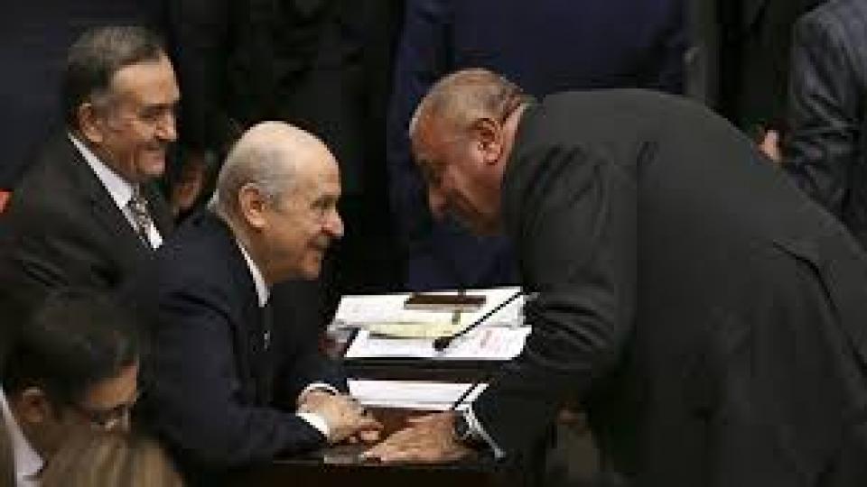 Bahçeli’nin ‘fitne’ çıkışının nedeni, Türkeş ve AKP’li adayların ‘ittifak duruşu’