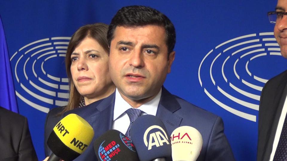 Demirtaş’tan Suruç çağrısı: Provokasyona gelmeyin, seçime kan bulaşmasını istiyorlar