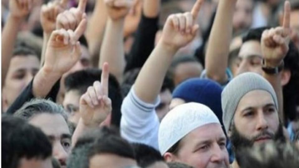 Demokrasiye inanmıyorlar ama: 14 selefi derneğin oyu AKP ve Erdoğan’a