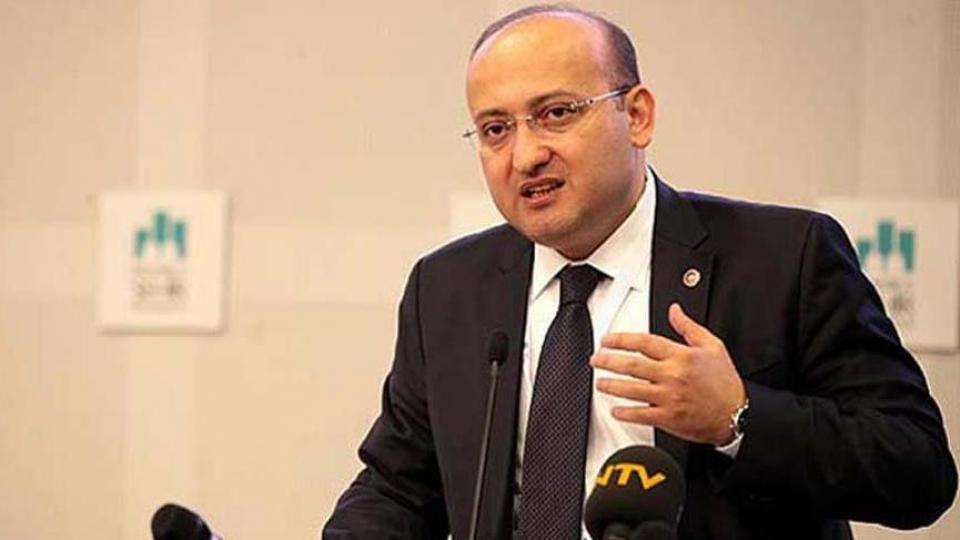 Eski Bakan müdürün odasına gidince kıyamet koptu