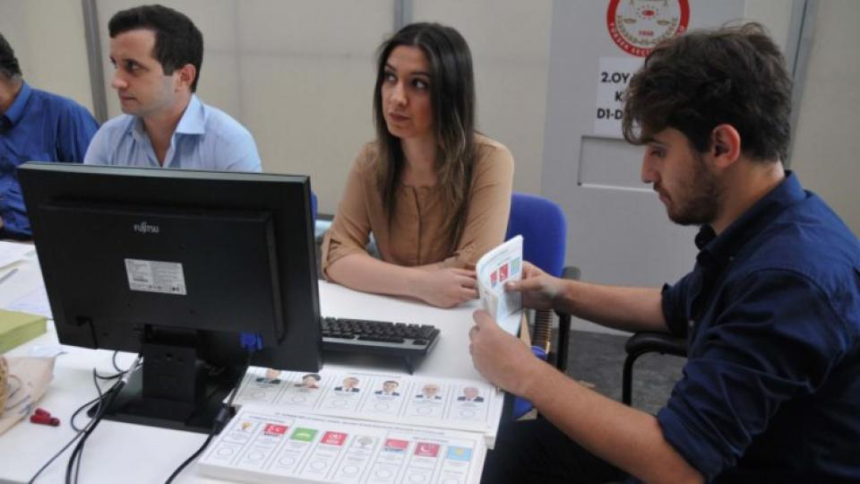 'İYİ Parti'ye gidenler dönmüyor, MHP'ye gelen AK Parti oyları'