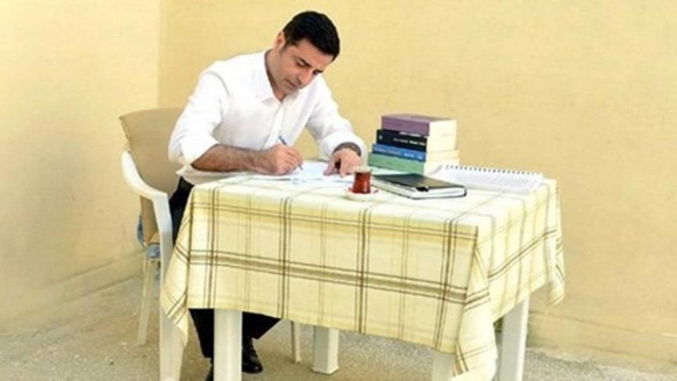 Selahattin DEMİRTAŞ'tan Mektup var...