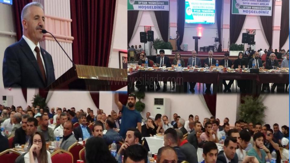 Ulaştırma Denizcilik ve Haberleşme Bakanı Ahmet Arslan Iğdır da iftar yemeğine katıldı