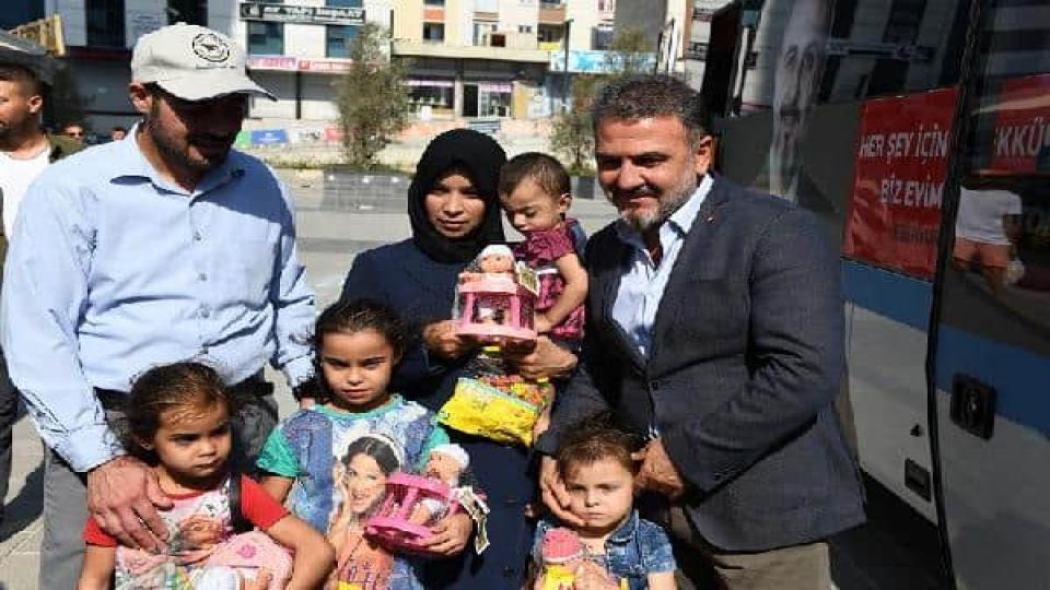 Bu kez ‘geliş’ değil ‘dönüş’ haberi: Esenyurt’tan 3 bin Suriyeli ülkesine göçtü
