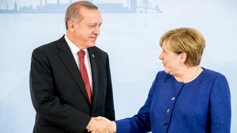 Cumhurbaşkanı Erdoğan, Angela Merkel'le görüştü