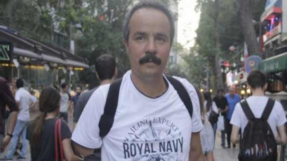 Veli Saçılık'tan Aydınlık'a: Okurlarınız üç gün Akit okur artık, neticede aynı gemidesiniz