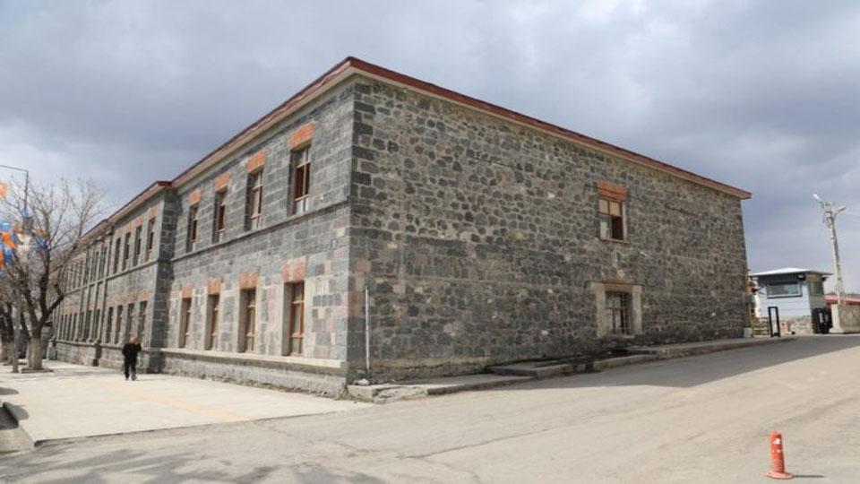 Kars İl Emniyet Müdürlüğü Polis Evi Oluyor