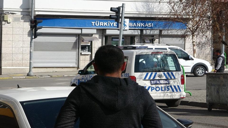 Polis ekiplerinden anons “Evde kalın”