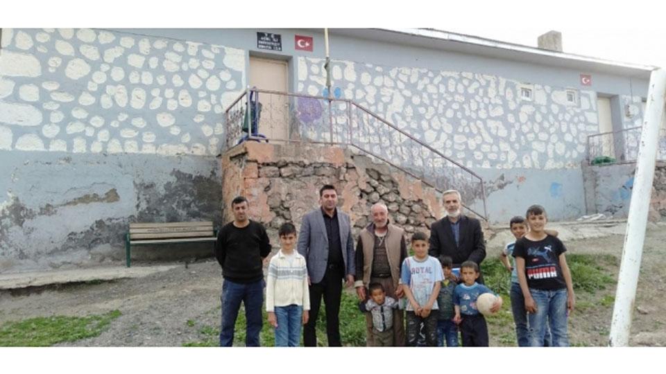 Ağrı Doğubeyazıt'ta kuvvetli rüzgar sonrası hasar tespit çalışmaları yapıldı