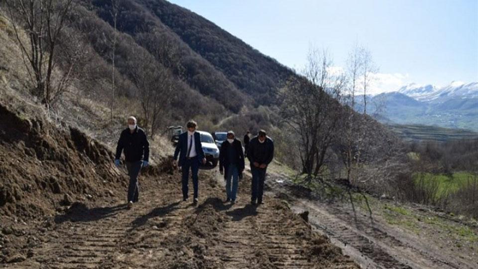 Ardahan Posof Kaymakamı Murat Mete çalışmaları yerinden inceledi