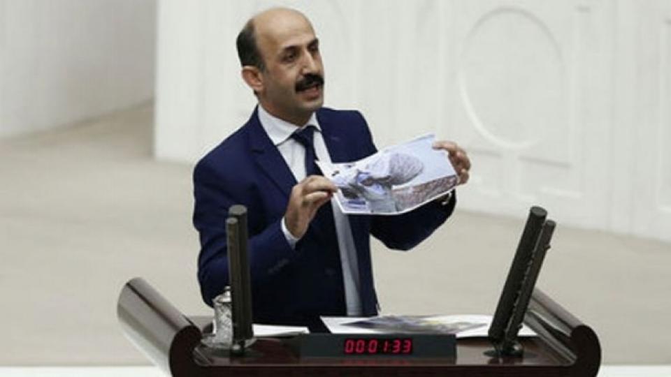 HDP'li Nihat Akdoğan gözaltına alındı