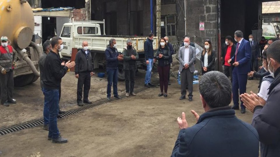 Kars Belediyesi'nden 1 Mayıs kutlaması