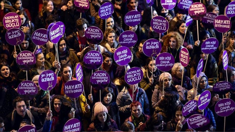 Mor Çatı: Polis tarafından şikayeti alınmayan kadınların bilgileri sisteme girilmiyor