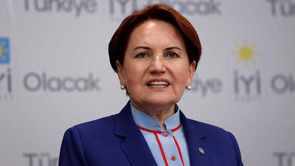 Akşener: İktidara bizleri ayrıştıramayacağını gösteren baro başkanlarımıza ve cübbesine düğme diktirmemiş avukatlarımıza, sağduyularından ötürü teşekkür ediyorum