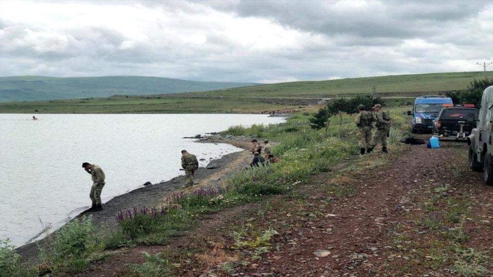 Aktaş Gölü'nde kaçak ağlar toplandı