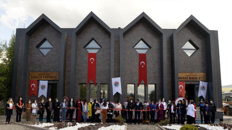 Ardahan’da  Damal Bebek Evi açılışı