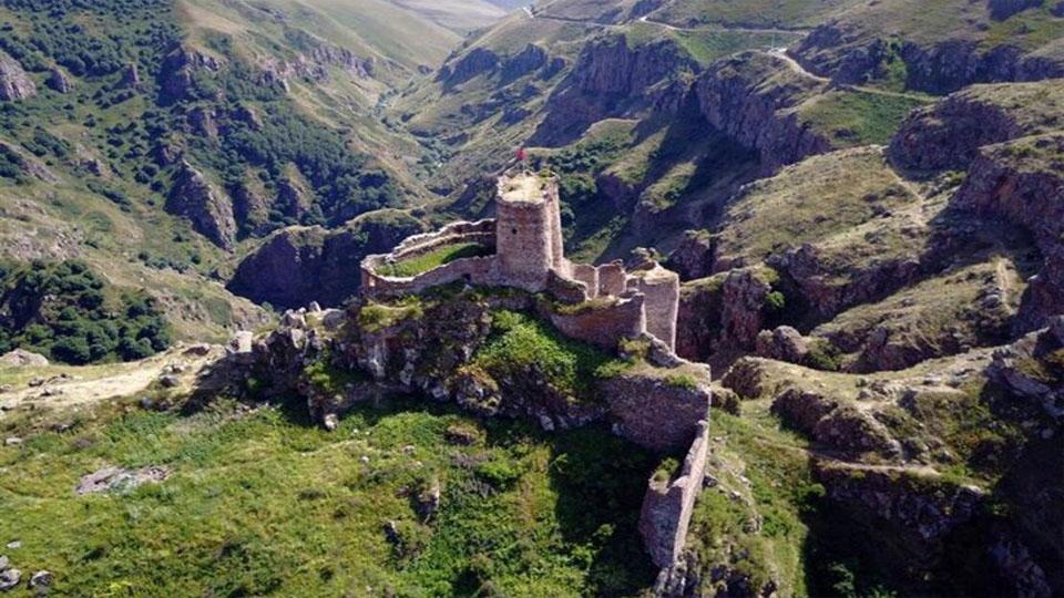 Ardahan Şeytan Kalesine saldırı