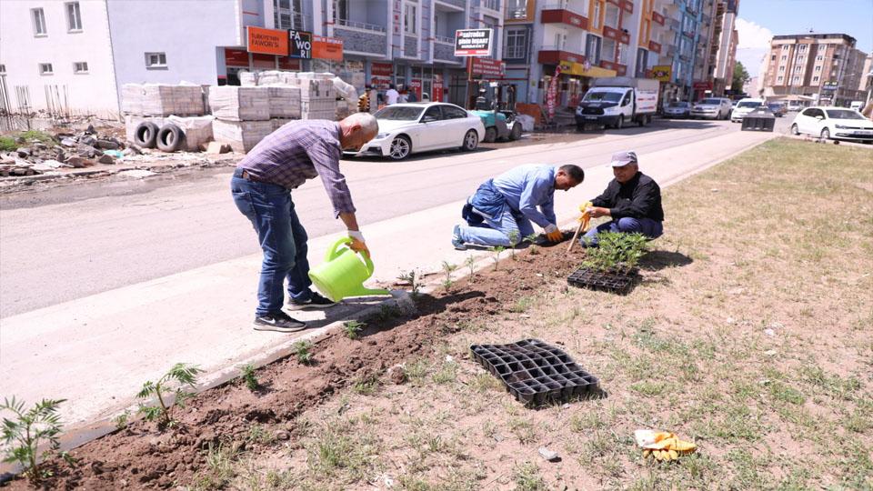 Kars Belediyesi Kentte Projelerini Hayata Geçirmeye Başladı