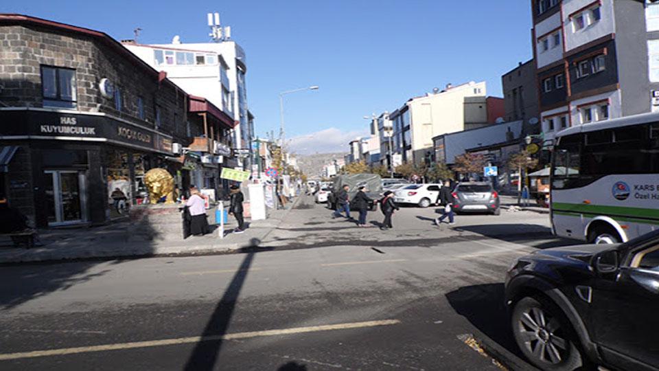Kars’ta bazı cadde ve mahallelerde maskesiz dolaşmak yasaklandı