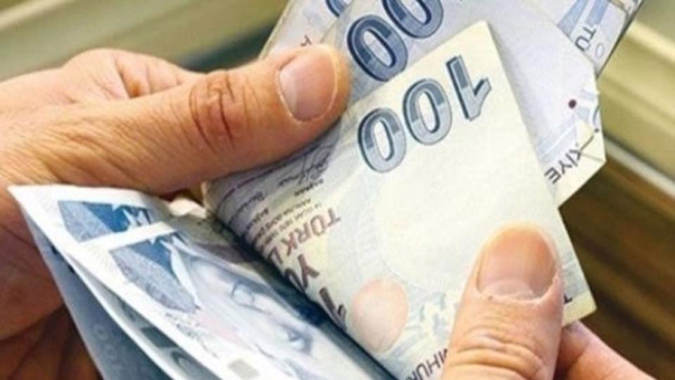 Emeklilerin bayram ikramiyelerinin verileceği tarih açıklandı