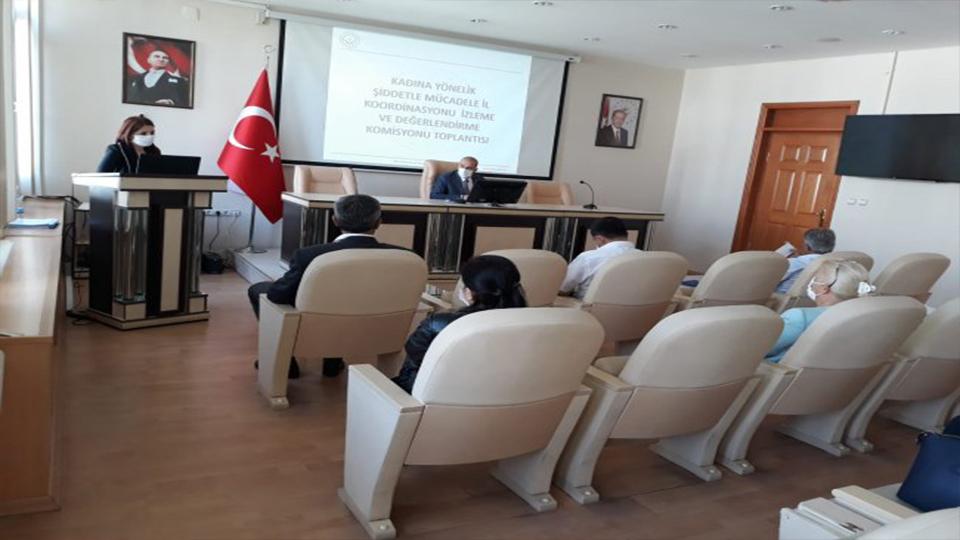 Kars’ta kadına şiddetle mücadele için toplantı gerçekleştirildi