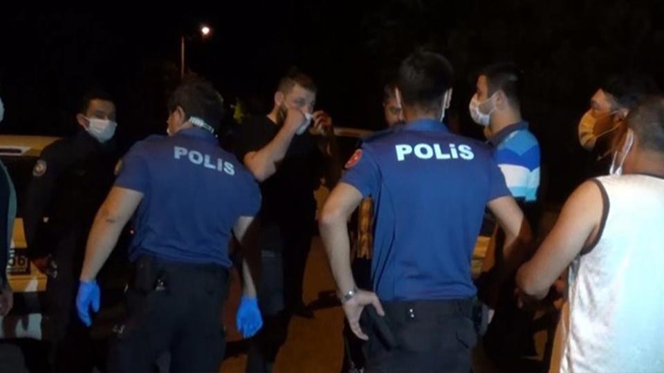 Polislerle düğün sahipleri kavga etti