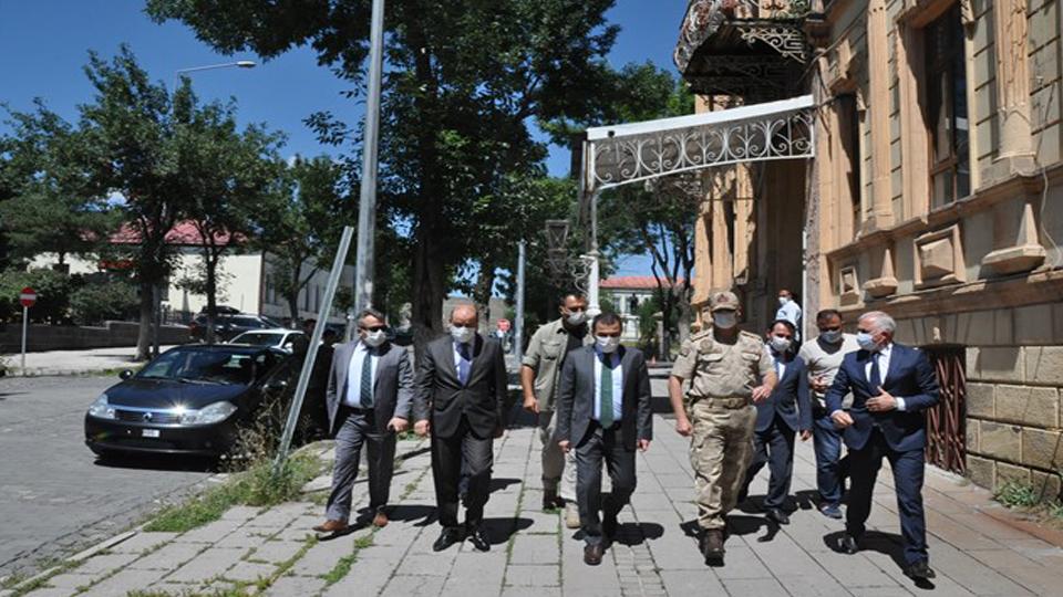 Kars’ta koronavirüs denetimleri devam ediyor