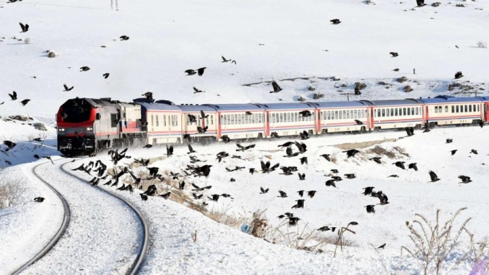 Kars Doğu Ekspresini bekliyor