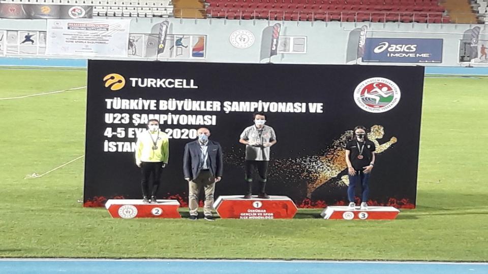 Karslı atletlerden büyük başarı