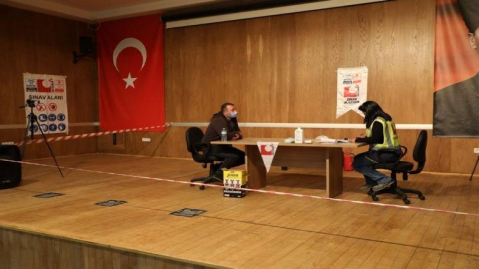 Kars Belediye Başkanlığından personellerine mesleki yeterlilik belgesi