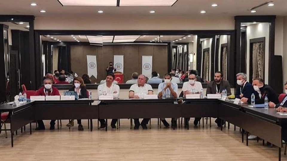 GENÇ GİRİŞİMCİLERLE , WHİTE PARK OTELDE TOPLANTI GERÇEKLEŞTİRİLDİ