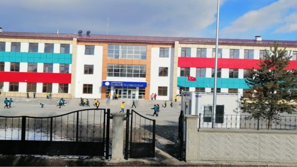 Ardahan' da Okullar doğalgaza kavuşuyor