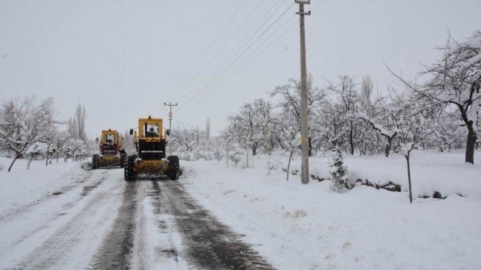 Kars İl Özel İdare ekipleri kışa hazır